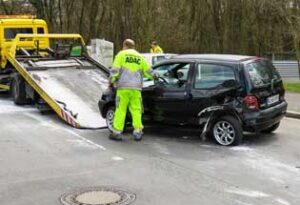 ACCIDENT VEHICLE TOWING